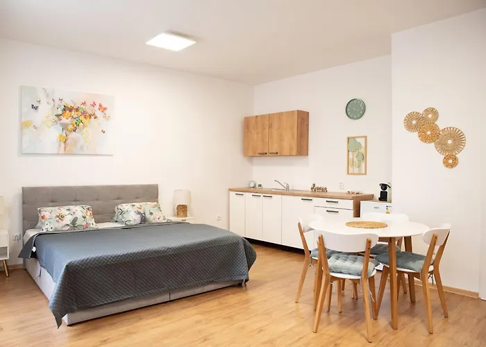 U Radnice , 5 * Znojmo